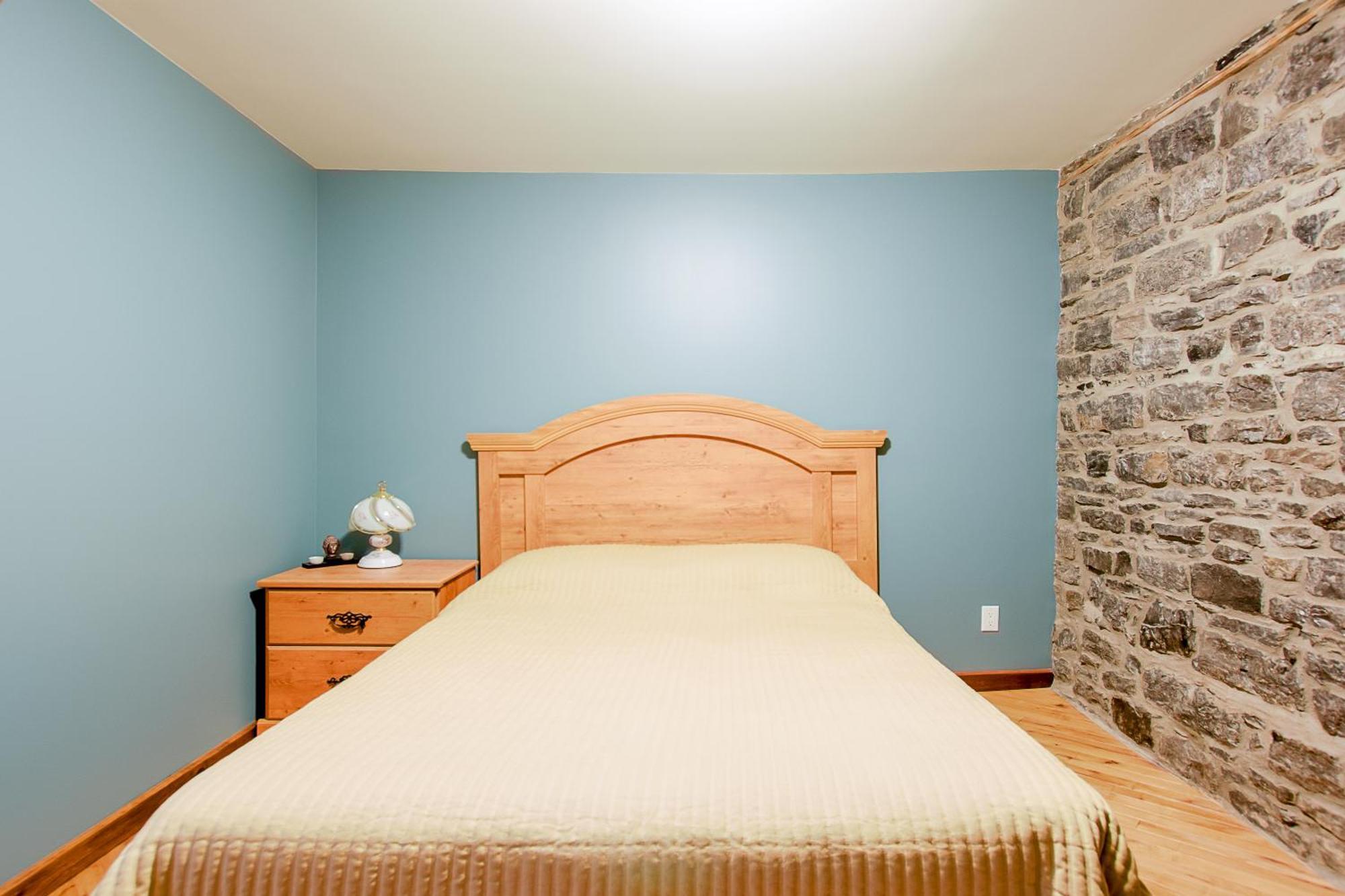 Le Haute Ville Quebec City Room photo